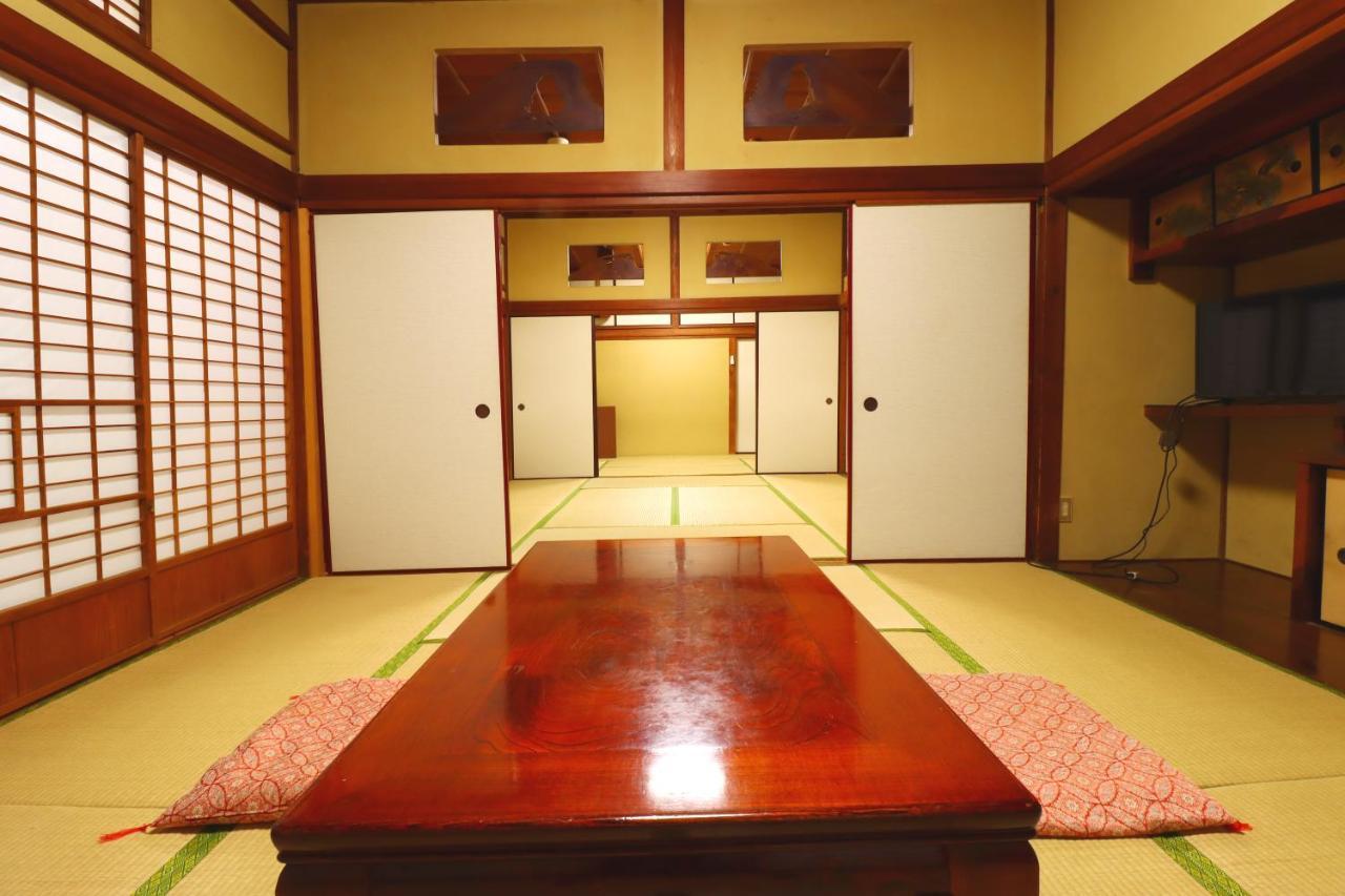 Готель Ryokan Kisen Ryugasaki Екстер'єр фото